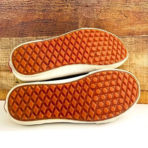 Vans Sk8 Hi Mte Suede Shoes - Picture 7 of 8